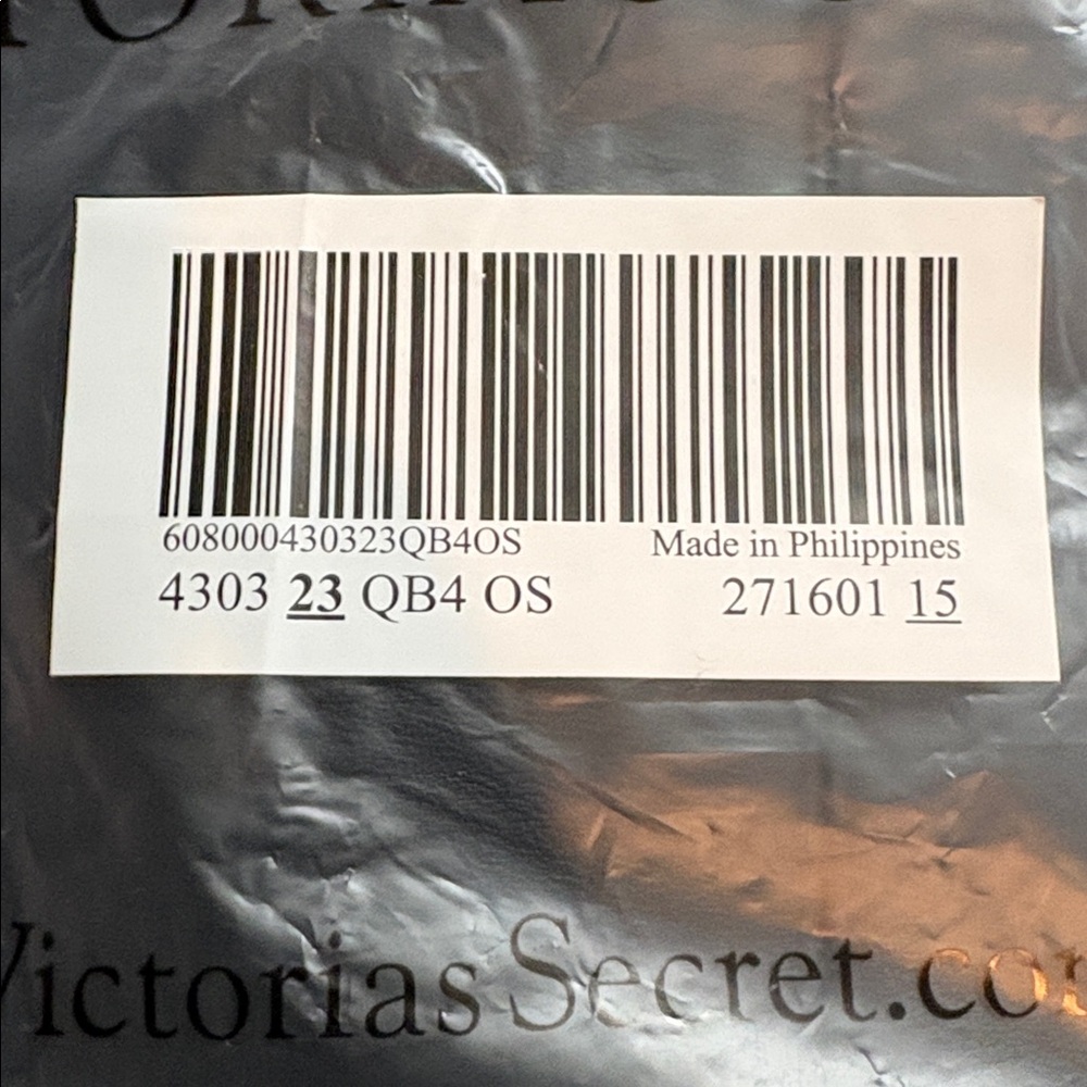 VICTORIA’S SECRET Slouchy Tote Bag w/Bow Detail - Picture 12 of 12
